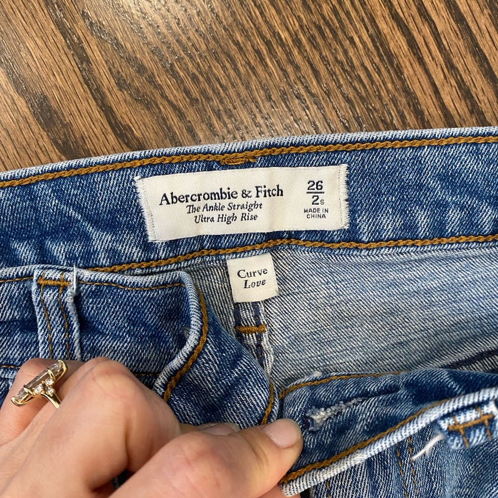 Abercrombie & Fitch Light Blue Ankle Straight Ultra High Rise Jeans